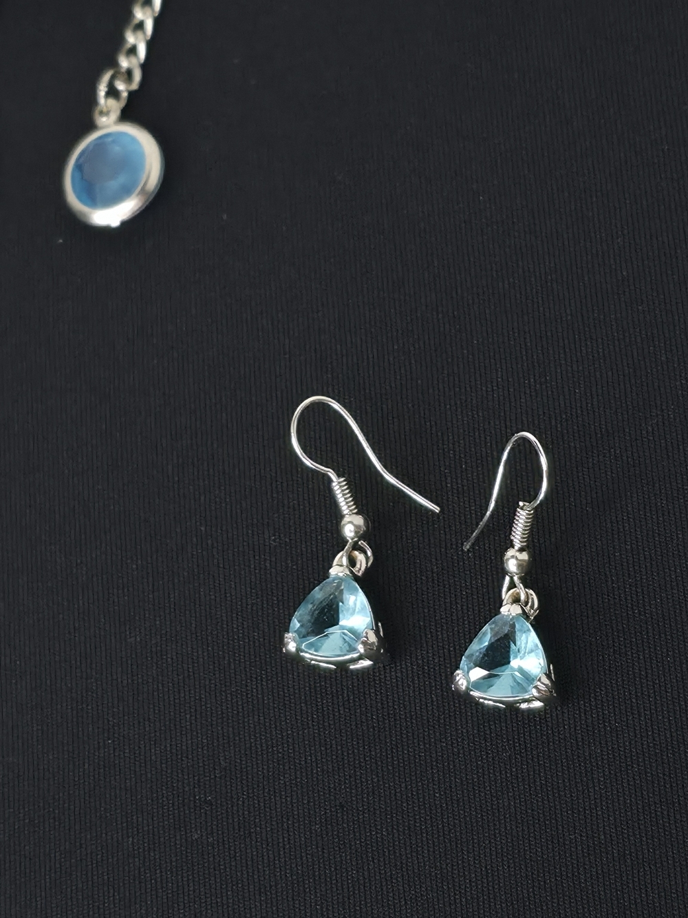 Vintage Sapphire Blue Faceted Station Necklace Matching Earrings Set 3pc - Picture 5 of 6
